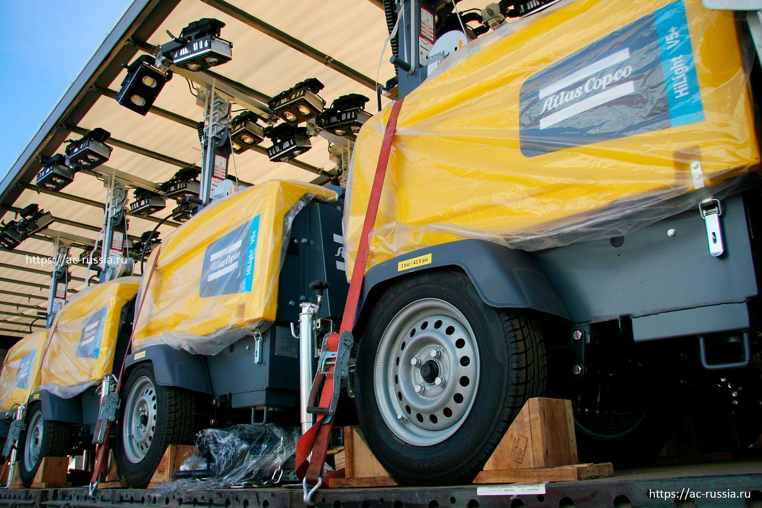 Atlas Copco HiLight V5 Plus дизельная осветительная мачта на шасси